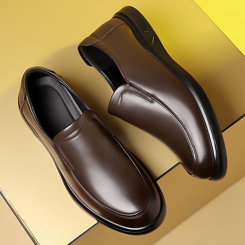 New Designer Solid Color Dress Shoes for Men Spring Autumn Fashion Leather Shoes Man Soft Sole Business Casual Shoe Male