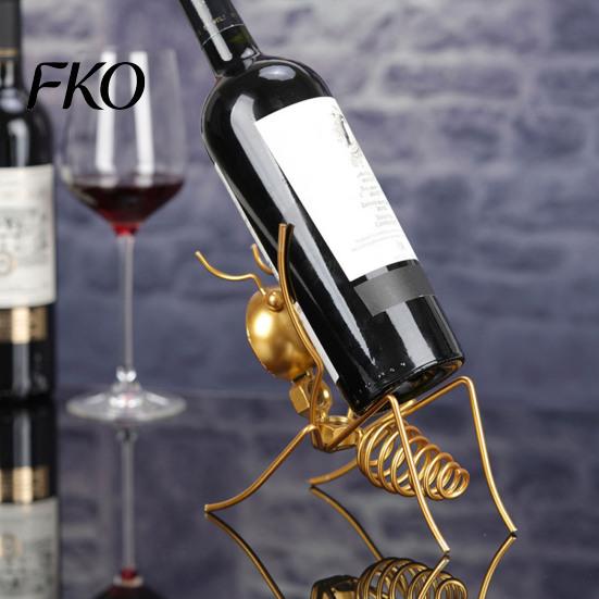 Expositor de Vinho Atraente Metal Ant Rack, Suporte de Garrafa Autoportante, Rack Dourado Retro Estável Ornamento de Arte Suporte Vermelho, para Casa Cozinha Bar