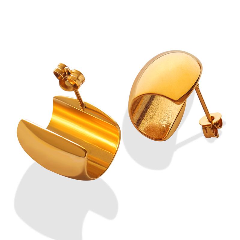 Gold-Plated Retro Half-Round Hollow Ear Studs - European & American Simple Summer Fashion Accessories