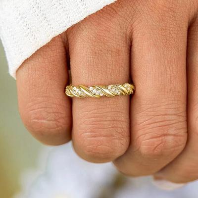 Simple And Elegant Ring Woman, Line Twisting Rope Ring, Temperament Fashionable And Exquisite Jewelry