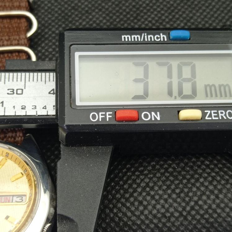 USED RARE VINTAGE SEIKO 5 AUTO 7009A JAPAN MENS ORIGINAL DIAL WATCH A413428-2 SKU621a-a413428