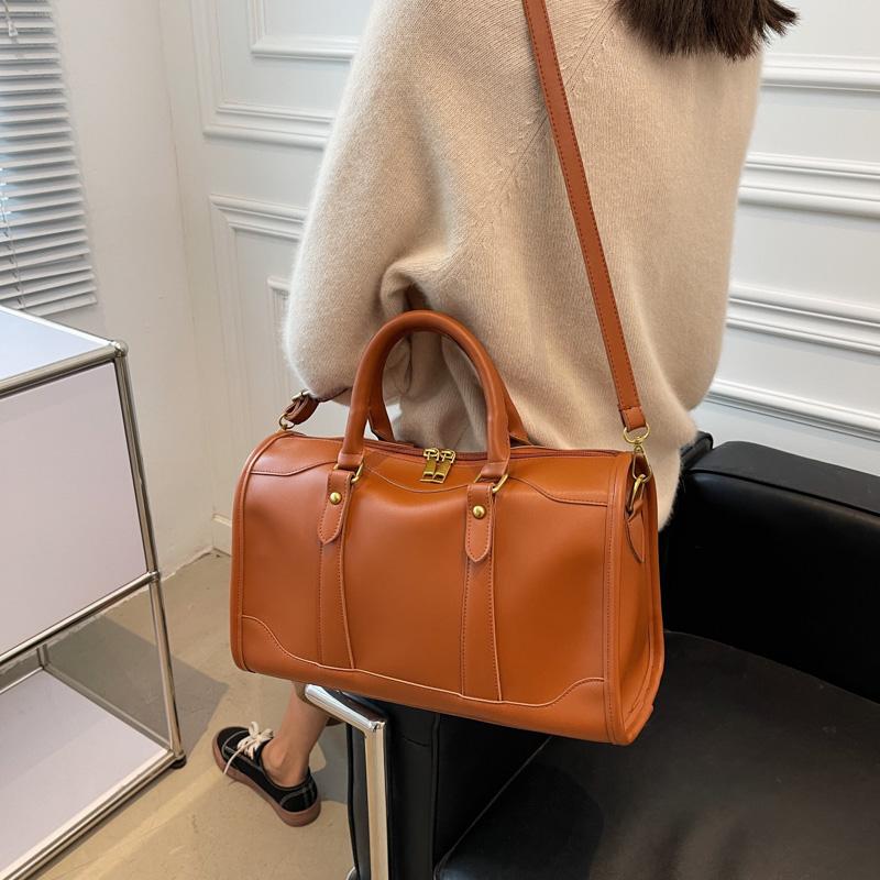 Women's Bags Large Capacity Travel Bag Sports Gym Bag Outdoor Shoulder Crossbody Bag Weekend Duffle Bag Female Handbag and Purse
