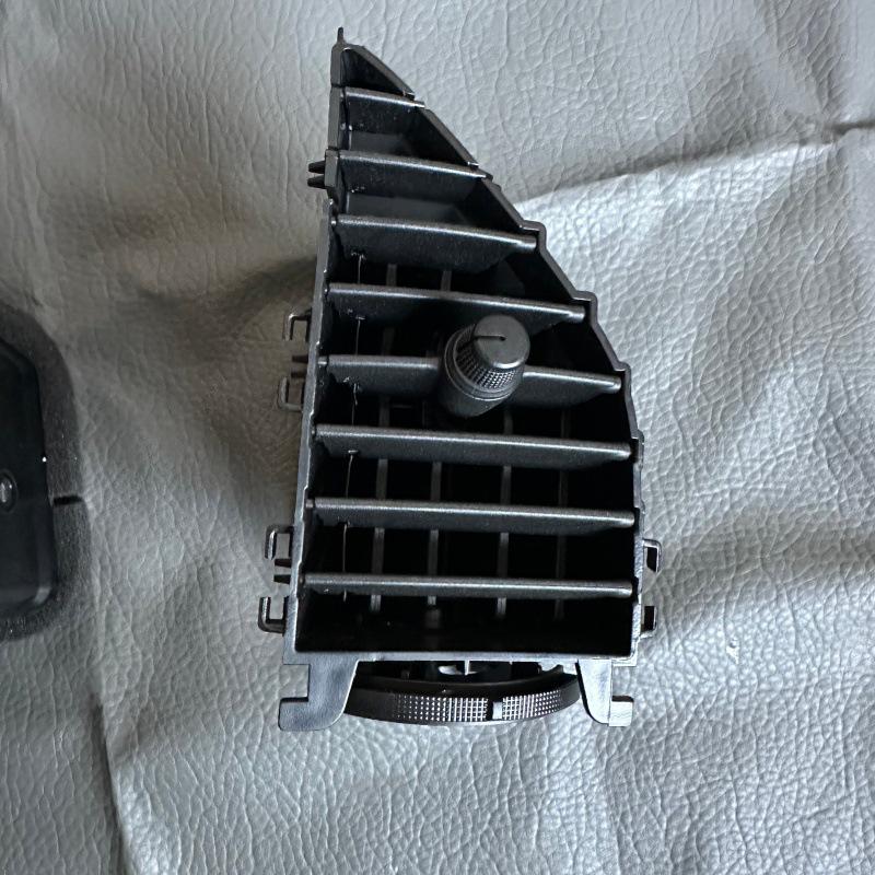 Mercedes-Benz Vito V250/V260 Dashboard Air Vent (Parts A4478300454, A4478300654)