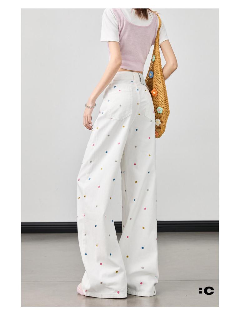 2026 Spring/Summer Women's Plus Size High-Waisted Wide-Leg Jeans with Floral Embroidery - White, Slimming, Versatile
