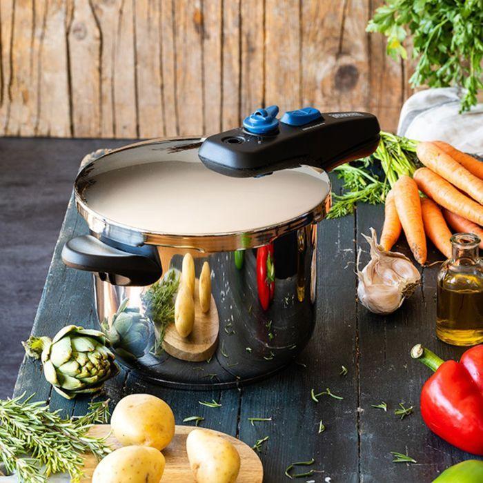 Cocottes à pression - Monix - Veloce - Acier inox 18/10 - 4 à 6 litres - Compatible induction