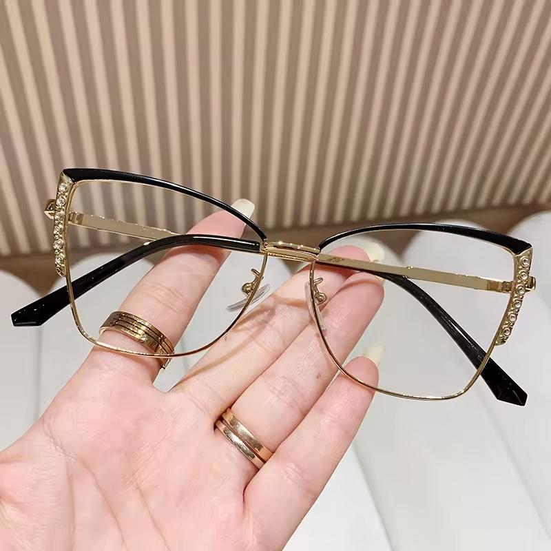 Women's Cat-Eye Rhinestone Eyeglass Frames: Trendy Photochromic & Anti-Blue Light Glasses