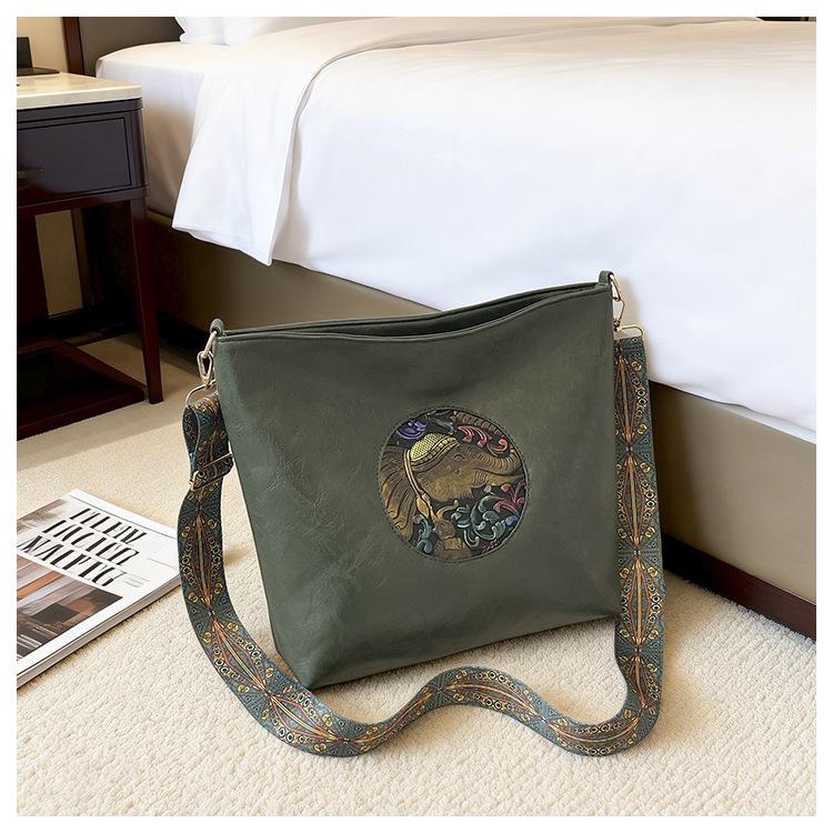 Vintage Elephant Print Crossbody Bag for Women, Boho Leather Shoulder Bag, Adjustable Wide Strap Messenger Purse, Casual Daily Handbag