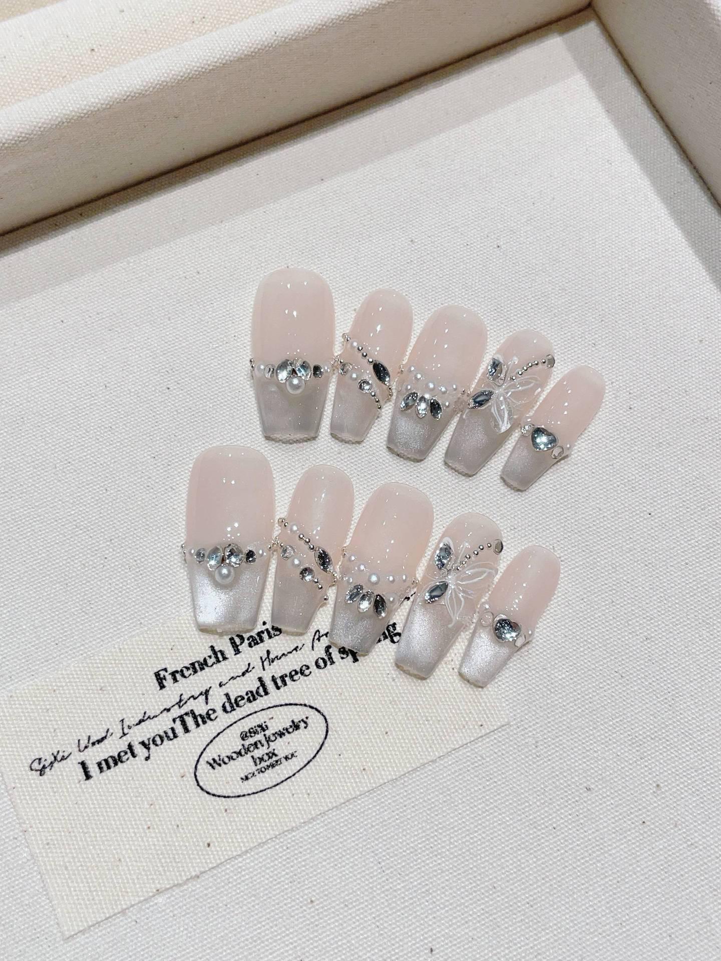 

Handmade Cat Eye Gradient Butterfly French Gel Nails Extra Small