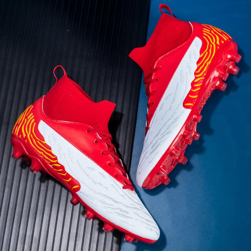 Wholesale of High Quality Soccer Shoes In Spring Professional Anti Slip Football Boots Fashionable Soccer Training Shoes Casual