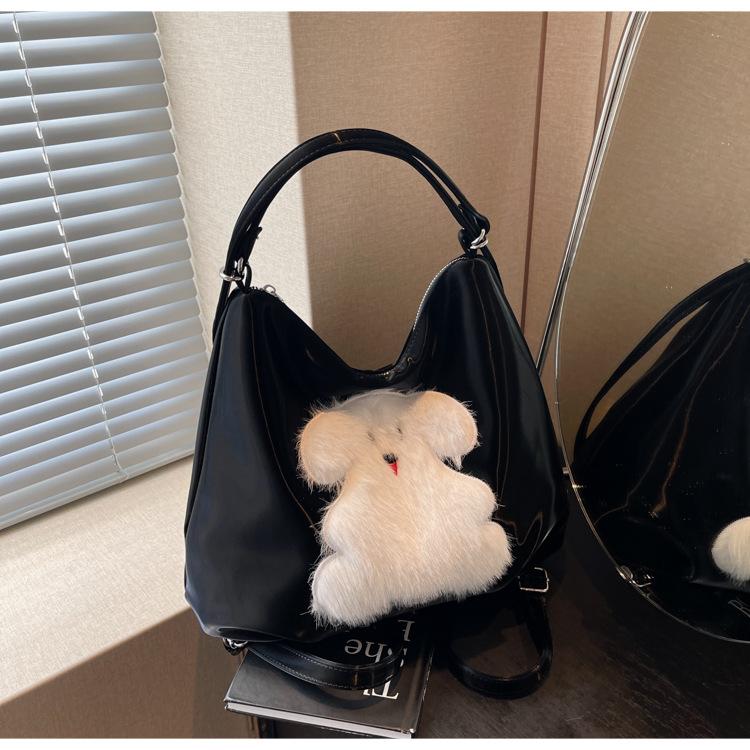 

Повседневная женская сумка-тоут большой вместимости 2024 года, новая осенне-зимняя универсальная сумка трехцелевого назначения, рюкзак через плечо на одно плечо