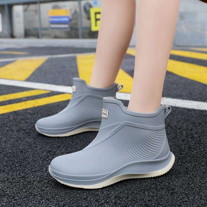 New rain shoes women's non-slip short tube waterproof shoes fashionable adult outdoor kitchen work shoes short rubber shoes