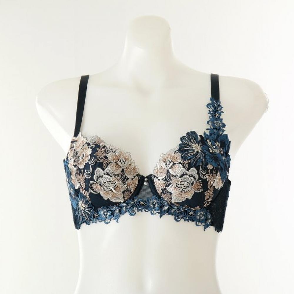 Wacoal Bra Embroidered Flower Motif Dbr0467b