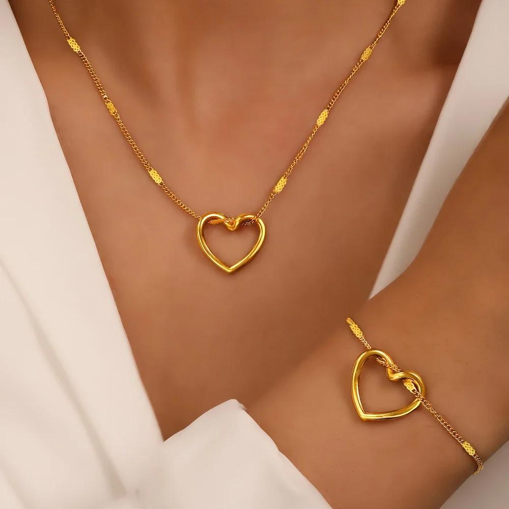 Twisted Heart Light Luxury Sense Jewelry Set Women Stainless Steel Jewelry Anniversary Hollow Out Love Necklace Bracelet