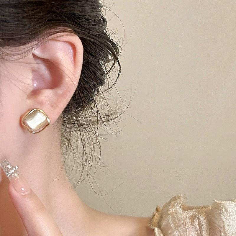 Herbst und Winter Maillard Serie Retro Braun Light Luxury Ohrstecker Ins Style Ohrringe Großhandel