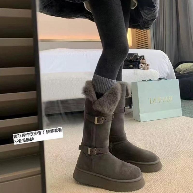 The New Spot Grape Mother Has the Same Buckle with Thick Soles and Fluffy Flanges, and Wears Thermal Cotton Shoes and Medium and Long Snow Boots