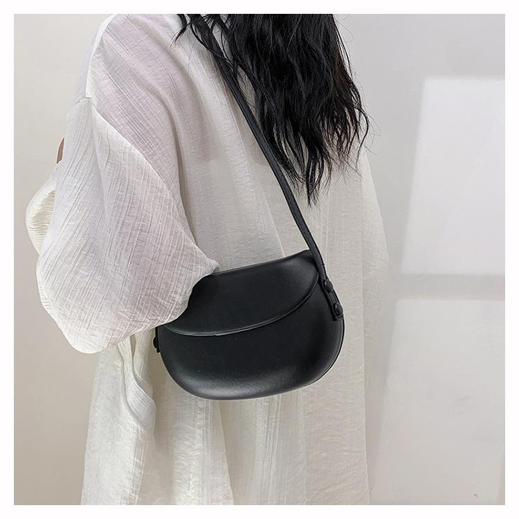 New Fashion Saddle Bag for Women Simple Style Faux Leather Shoulder Crossbody Purse Casual Commute Handbag