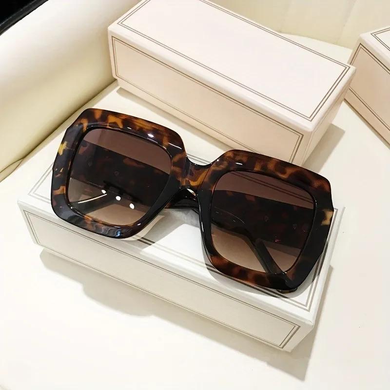 Vintage Fashion Square Big Frame Sunglasses Women Men Luxury Brand Designer Oversized Sun Glasses For Female Travel Eyewear