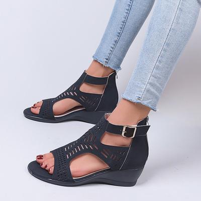 Moda 2025 Nova Moda Sandálias Anabela com Fivela Romana Mulheres Tamanho Grande Vazado Feminino Sandália Rasteira de Tornozelo de Bico Fechado Verão Sapatos Femininos