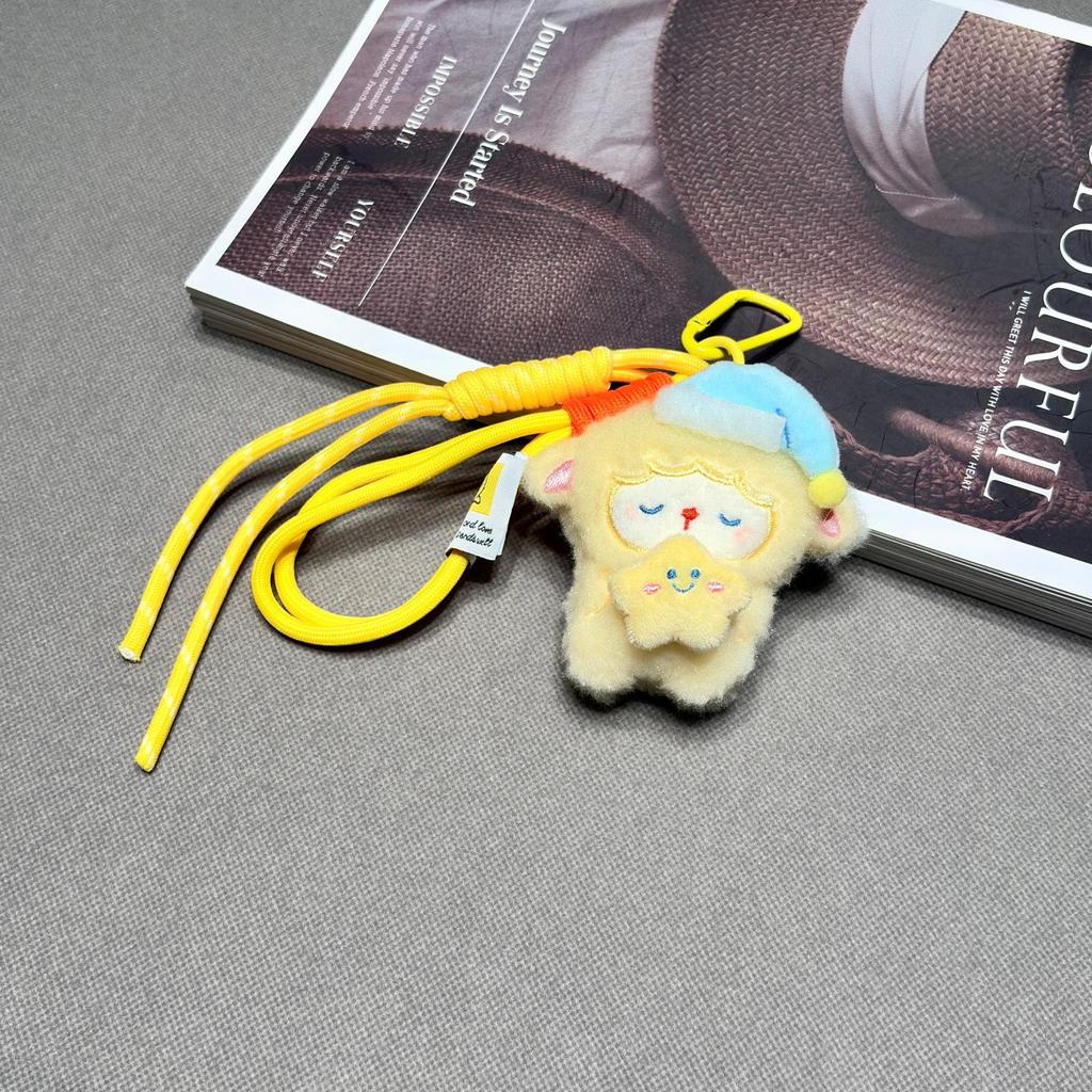 Adorable Plush Lamb Keychain - Creative Animal Bag Charm & Fashionable Ornament