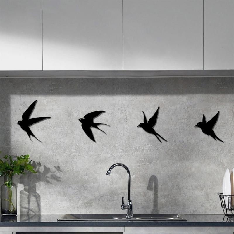 Set di 4 Decorazioni da Parete in Metallo a Forma di Uccello Volante, Sagome di Rondini, Segni Metallici Finitura Nera, Facili da Disporre, Decorazioni Murali per Camera da Letto, Corridoio, Ufficio