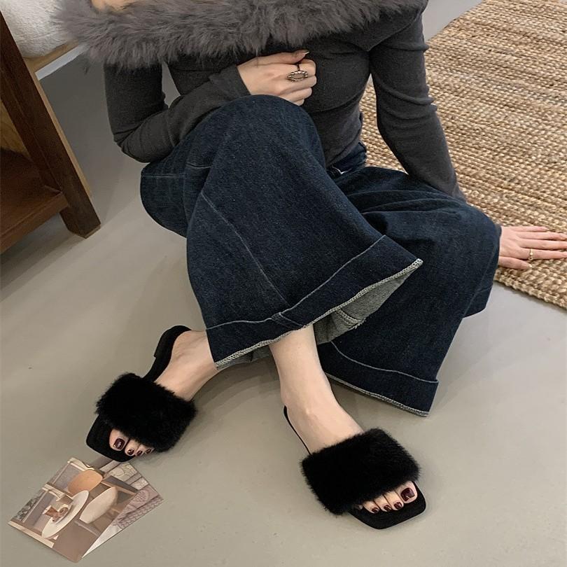 2025 autumn and winter new European and American slope heel French square head open-toed fluffy slippers women's shoes outside wear