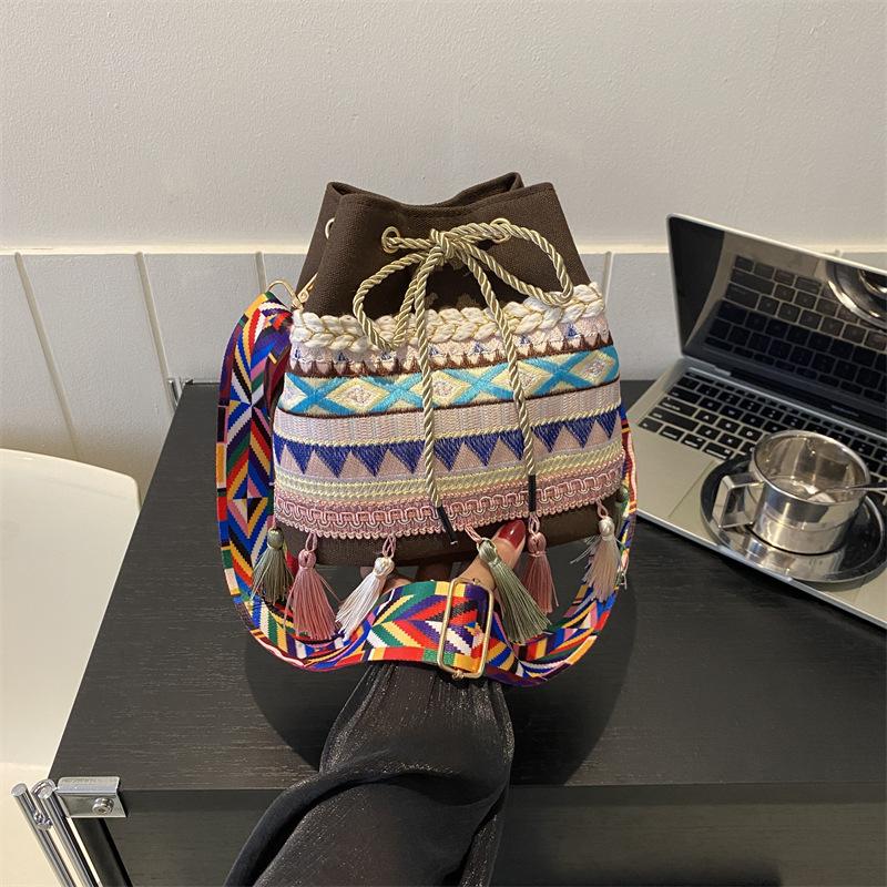 Bohemian Drawstring Bucket Bag Ethnic Embroidery Tassel Decor Cute Boho Handbag for Boho Lovers Vacation Daily Use