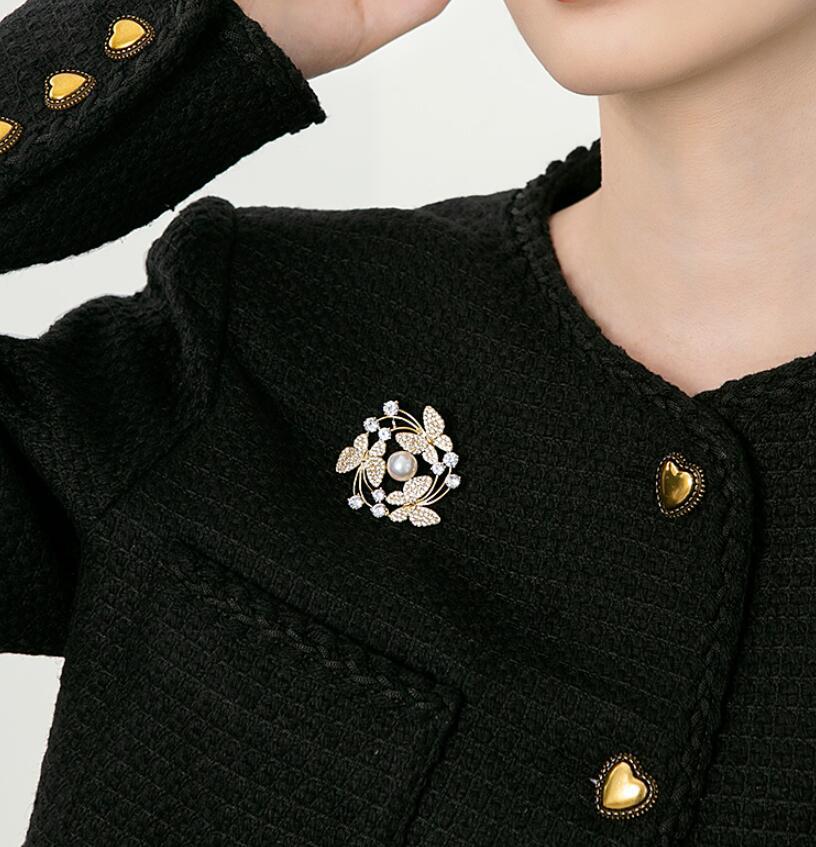 Butterfly Pearl Crystal Brooch High-end Women's Trendy Corsage Coat Suit Pin Retro Accessories
