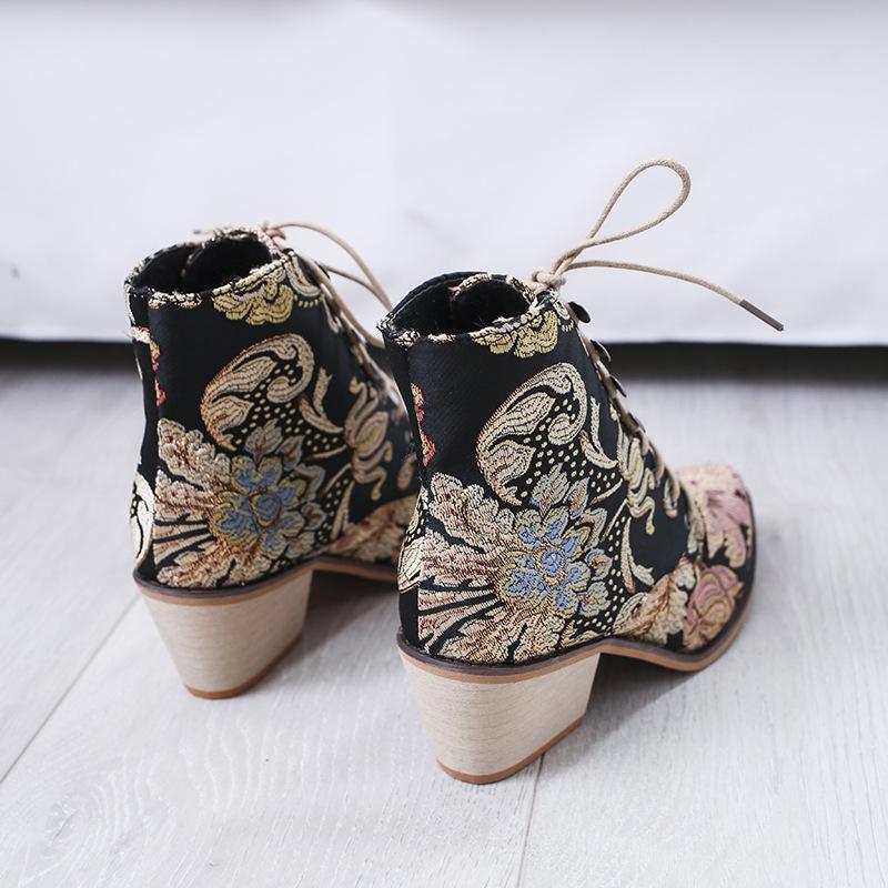 Large Size Thick Heel Pointed High Heel Embroidered Martin Boots Women's 2025 Autumn New Embroidered Women's Short Boots