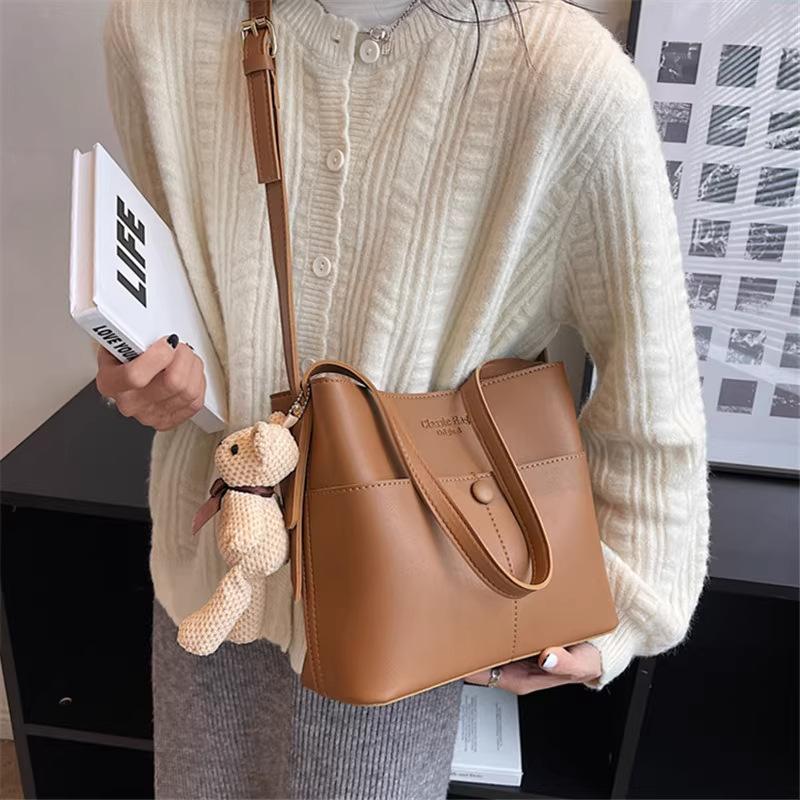 Premium Texture Large-capacity Bag Women's 2025 New Trendy Fashion Shoulder Bag Compartment Bucket Bag Shoulder Bag