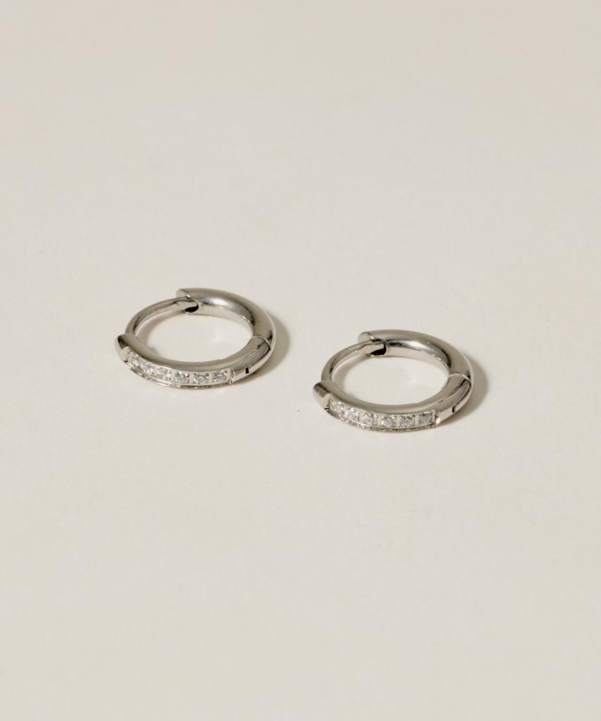 Novice Tokyo Cz Hinged Hoop Pierce Surgical Cz Hinged Hoop Pierce [Stainless] / Silver