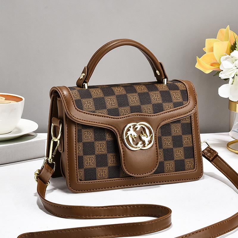 Bag messenger bag women's 2025 new retro flower portable shoulder bag fashionable versatile women's small square bag women's bag