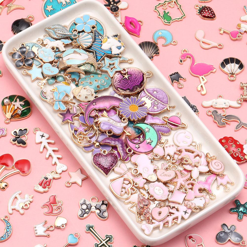 10Pcs MultiColor Alloy Drop Oil Mini Pendant Butterfly Flower Heart Shape Pendant For DIY Craft Keychain Necklace Jewelry Making