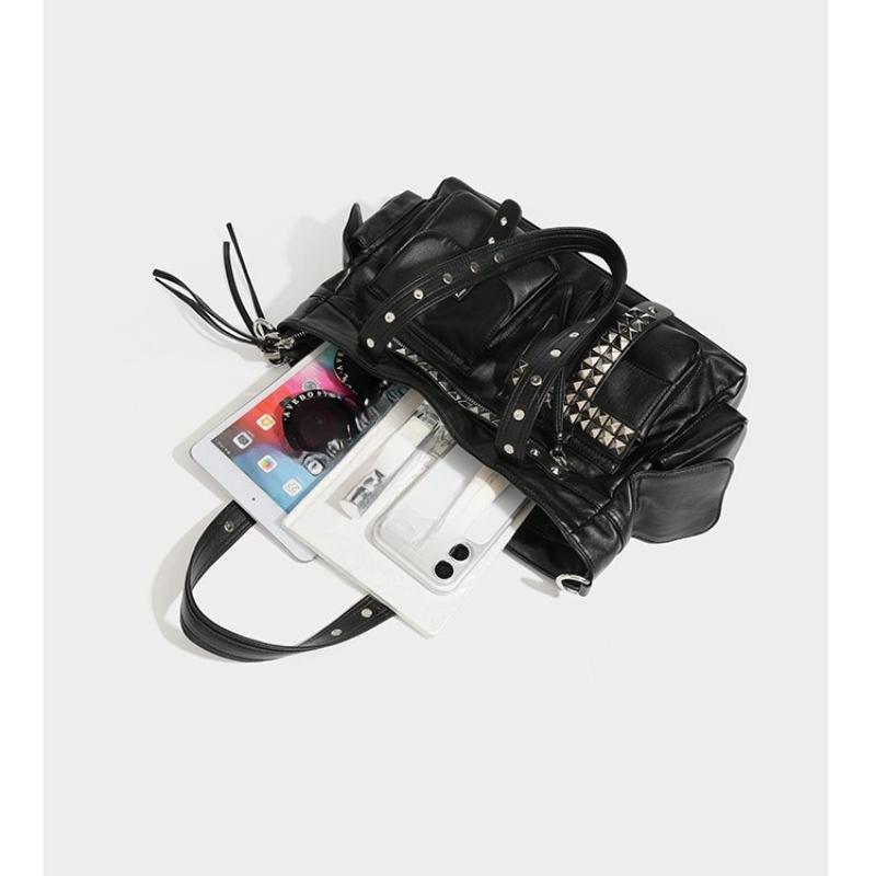 Ladies' Punk Style Tote Bag Y2K Cool Rivet Personalized Large Capacity Fashion Bag New Single Shoulder Crossbody Bag