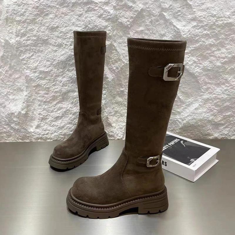 Módní vysoké boty pro ženy s plochou podrážkou, semišové, zimní, designové boty, módní kozačky po koleno 2025 nové šaty značkové gotické dámské Chelsea boty