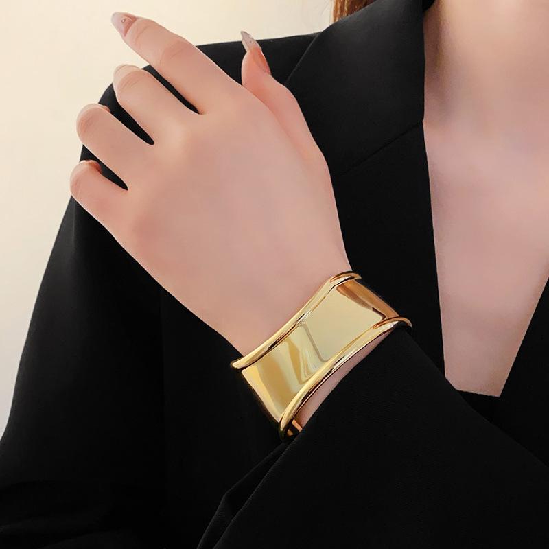 Cold Style Metal Irregular Opening Bracelet, Niche High-end Bracelet, Exaggerated European and American Bracelet