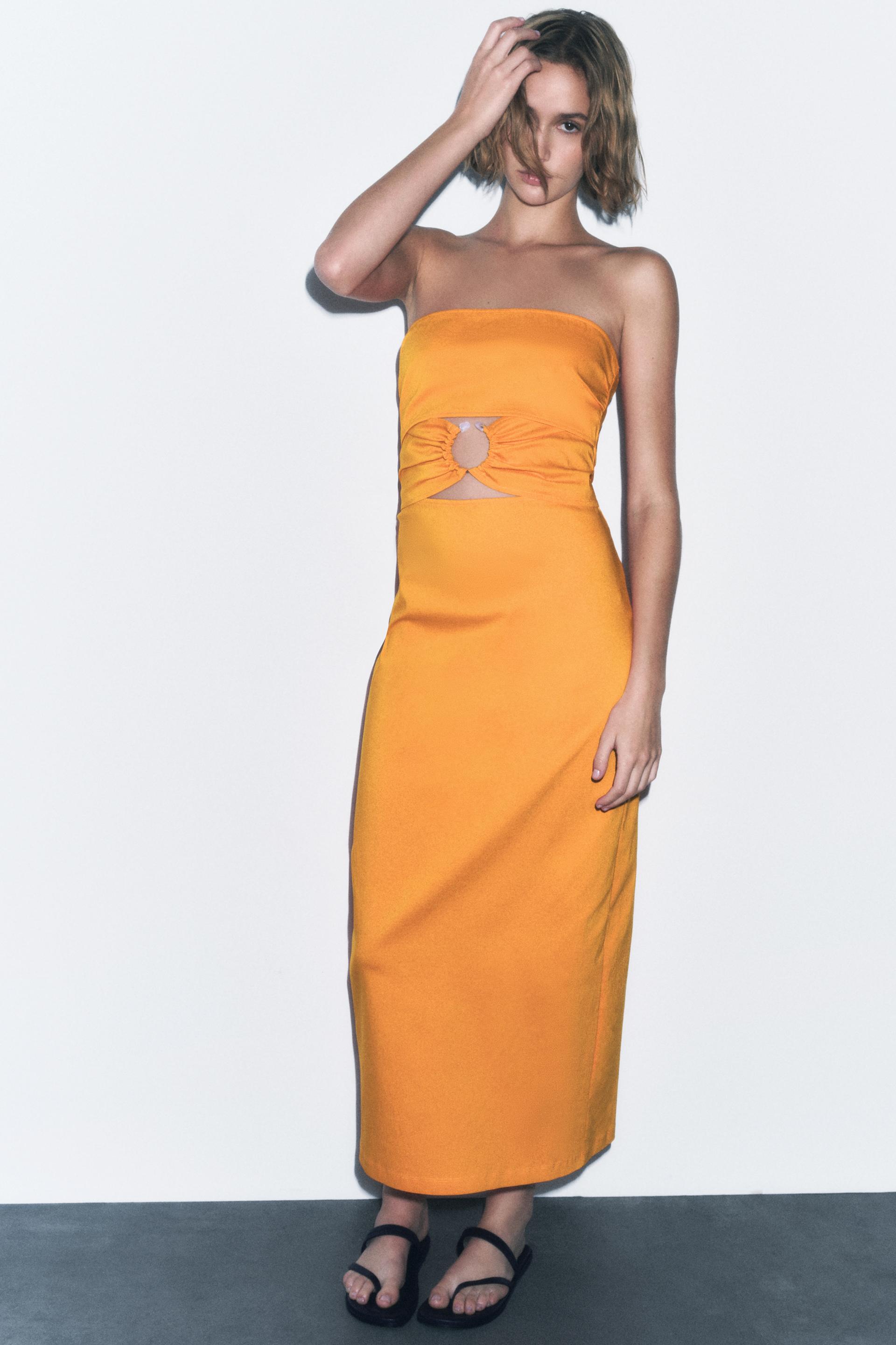 

STRAPLESS DRESS WITH SLITS