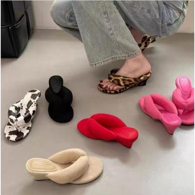 Sapatos de mulher – Sandálias