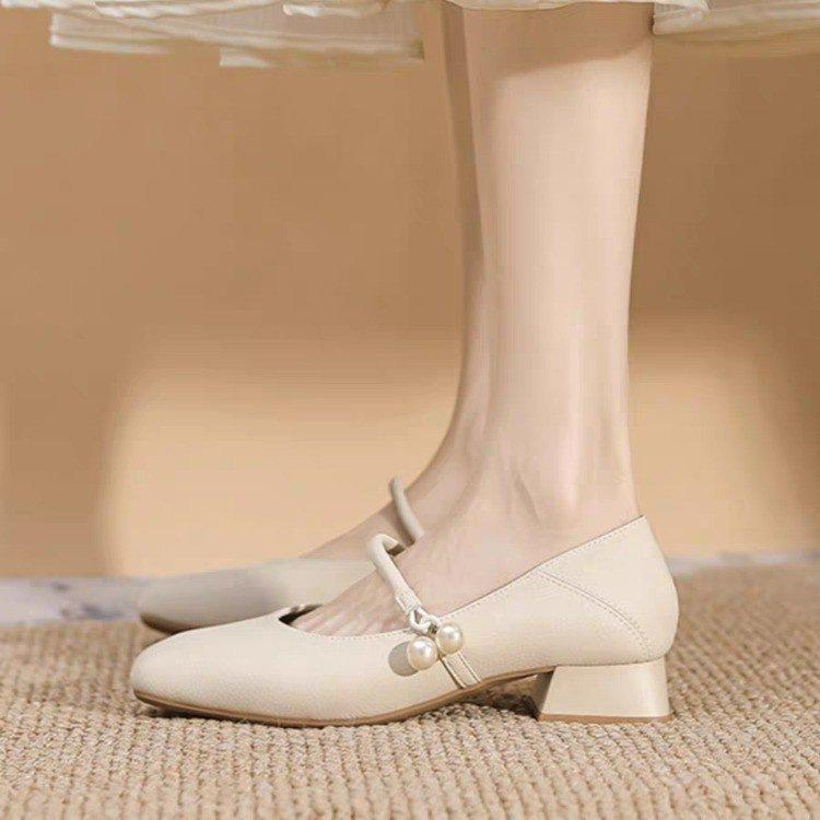 Retro thick heel square head Mary Jane shoes spring new French pearl light mouth low heel single shoes