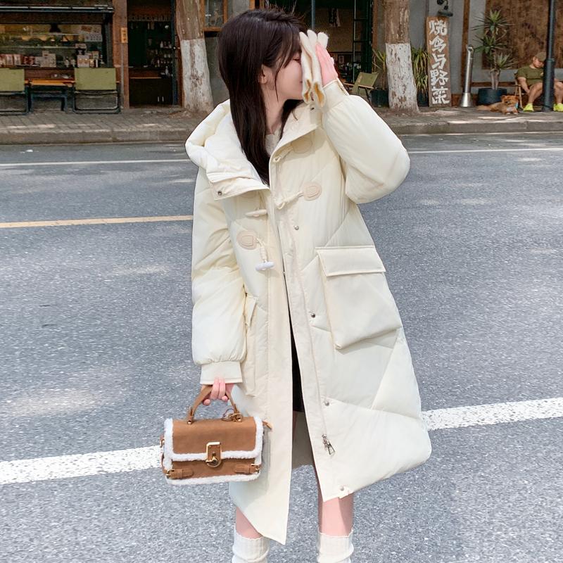 Thickened Korean Bread Coat with Pockets; Fashionable Green Feather Cotton Coat with Hood and Long Design for Winter