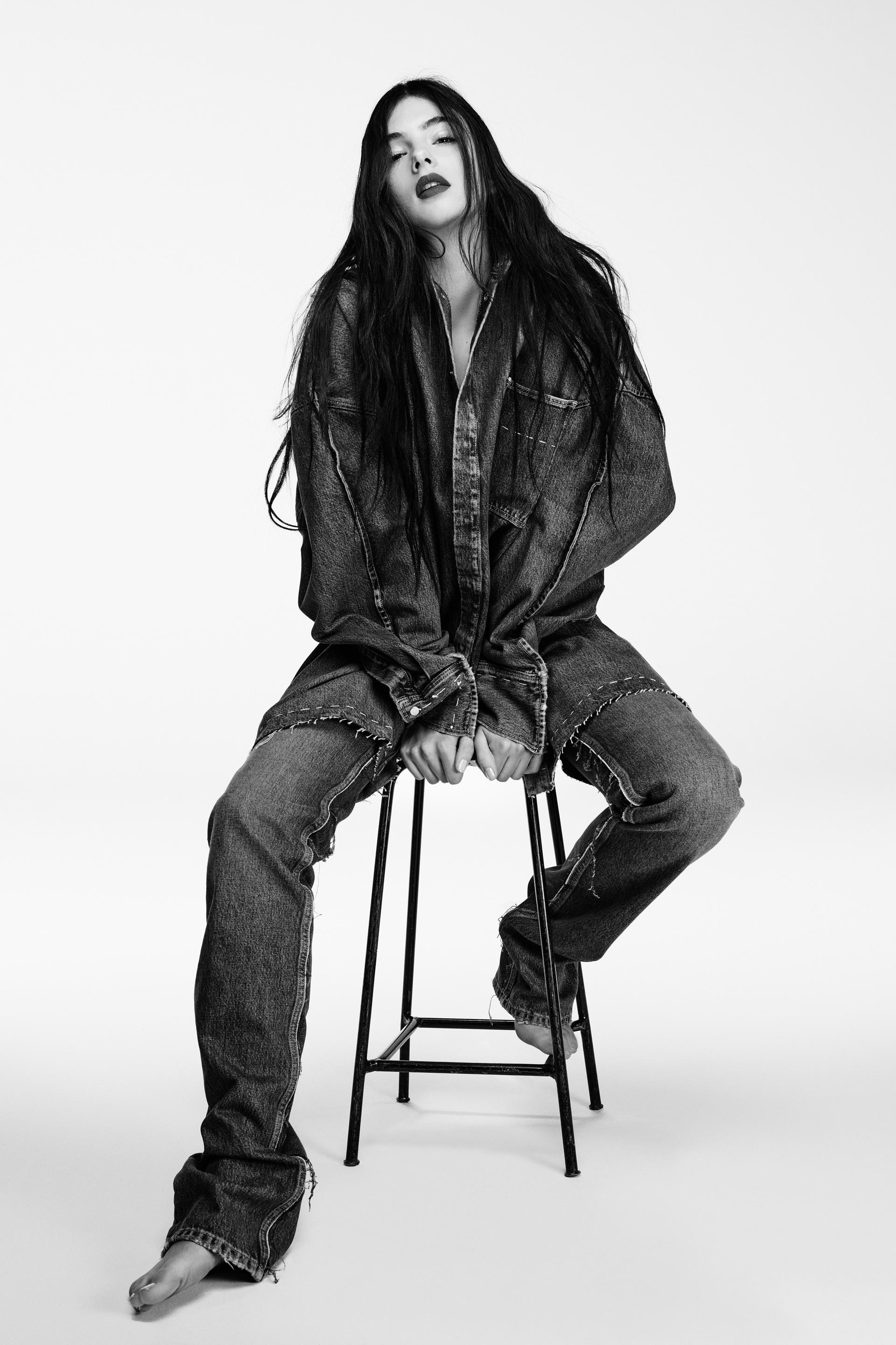 

ДЖИНСЫ TRF С ОТСТРОЧКОЙ – ОГРАНИЧЕННАЯ ВЫПУСК