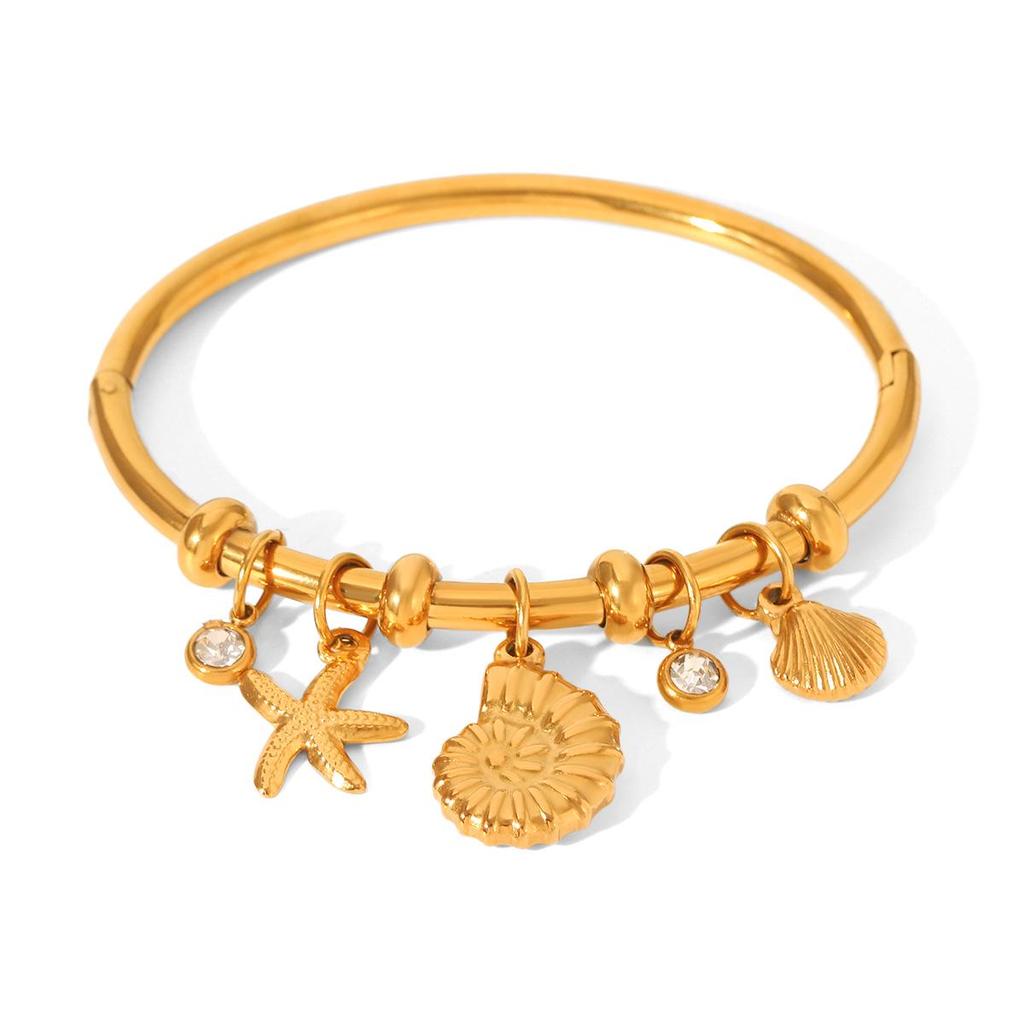 18k Gold Ocean Style Bracelet with Seashell, Conch, and Starfish Pendants for Women