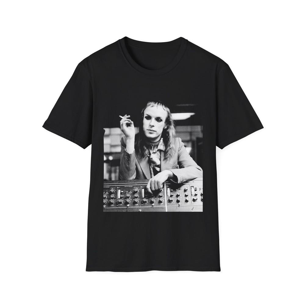 

brian eno smoking at the console tshirt (multiple colors) L