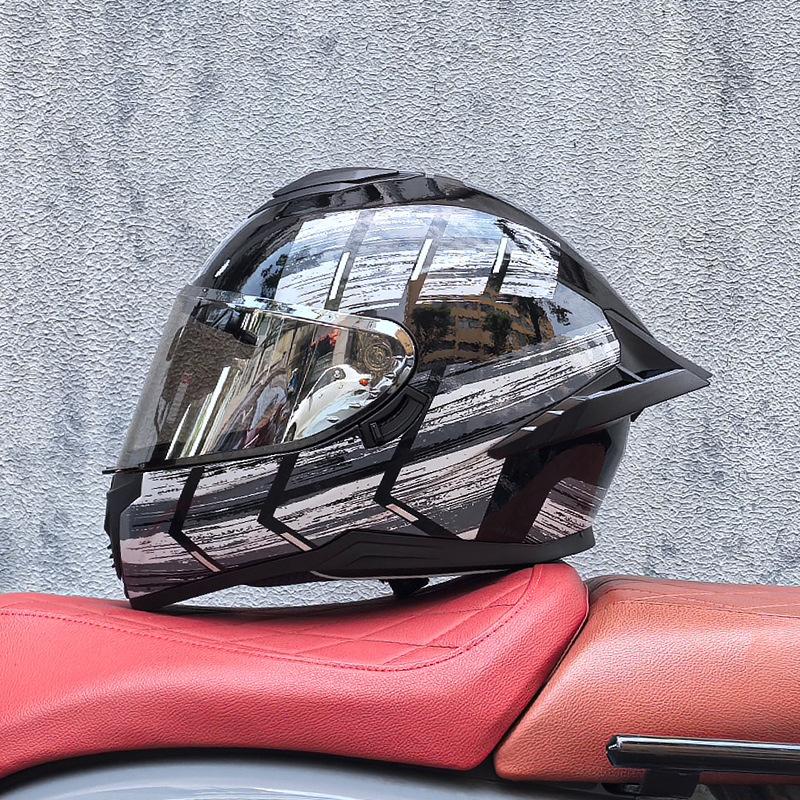 Full Helmet Double Mirror Helmet Men's Four Seasons Universal Hard Hat Female Knight Locomotive Double Lenses