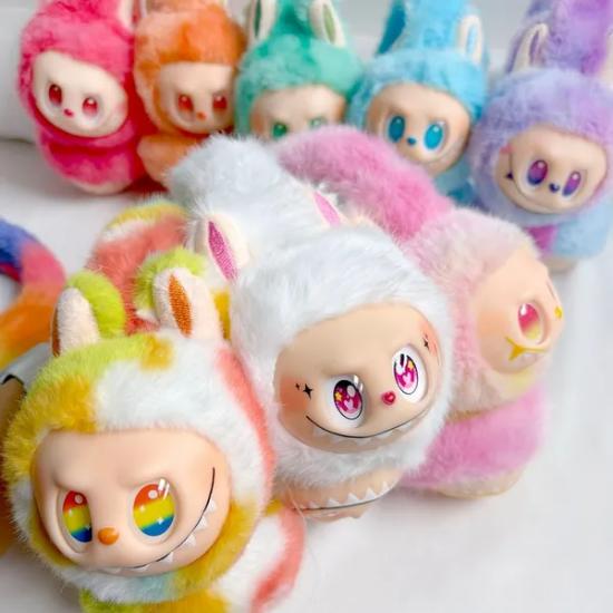 Labubu „Big Into Energy“ Plüsch-Ohrenwärmer – Ultraweiche Winter-Ohrenwärmer für Outdoor, Reisen & Alltagsstil