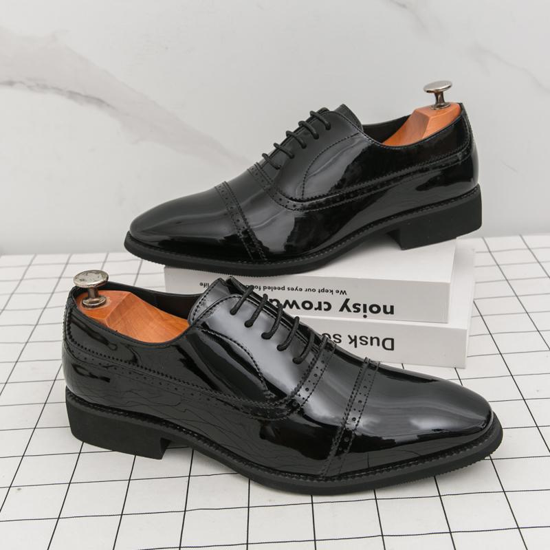 Fashion Designer New Men's Vintage Fashion Brogues Oxford Shoes Male Formal Wedding Dress Homecoming Sapatos Tenis Masculino