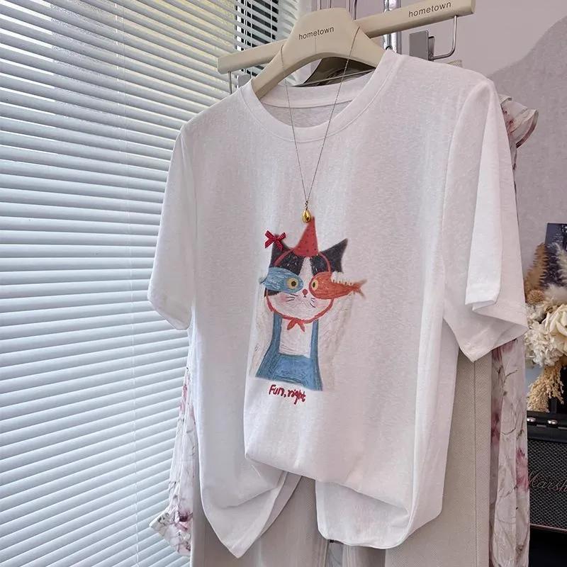

Женская минималистичная белая футболка с принтом мультяшного кота, спущенное плечо, короткий рукав S белый