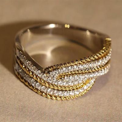 Huitan Stilvoller Zweifarbiger Fingerring Damen Hochzeitszeremonie Accessoires Wunderschöner Glänzender Verlobungsschmuck für Frauen