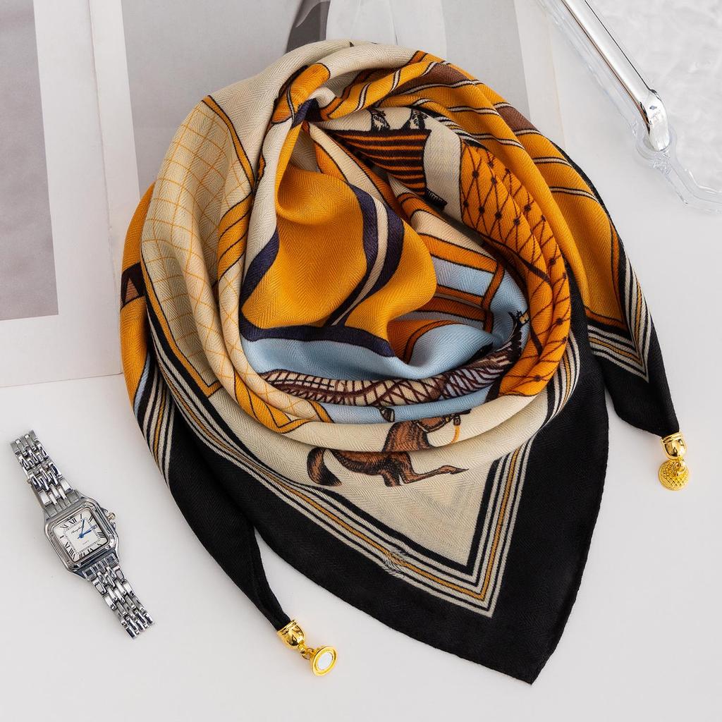 Women's Magnetic Buckle Cotton Scarf - Stylish, Lightweight, Comfortable Neck Protection