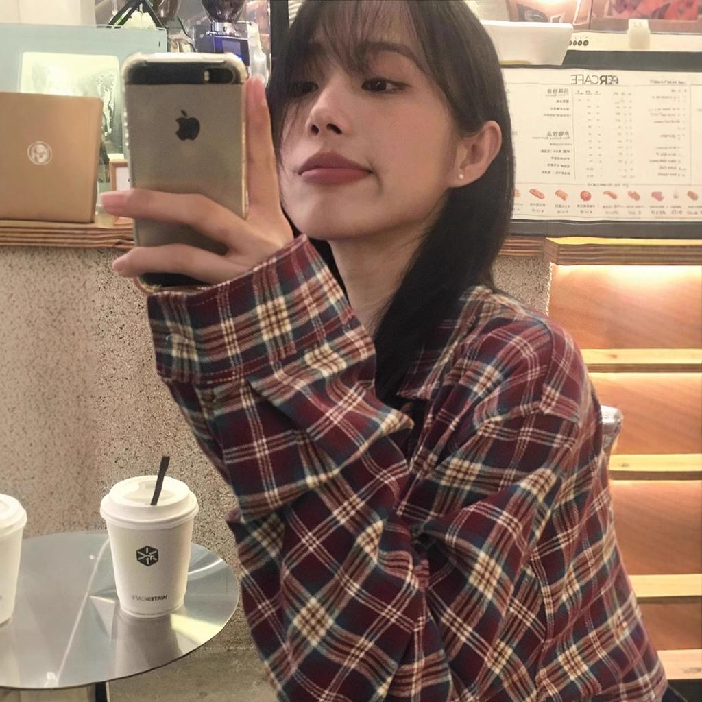 Women's Turn Down Collar Long Sleeve Plaid Shirt Loose Fit Casual Button Down Shirt Vintage Oversized Outerwear For Spring Fall Daily Streetwear
