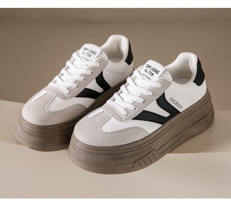 thick-soled German training shoes for women's 2025 spring and autumn new models, the explosion has increased, and the soft-soled versatile white shoe